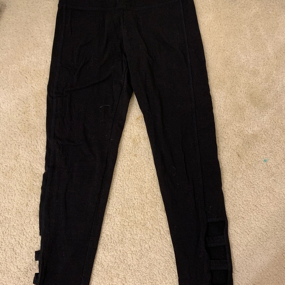 leggings so with slits in bottom of leg, nwot